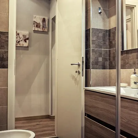 Spacious Apt Via Dei Mille