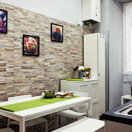 Lejlighed Spacious Apt Via Dei Mille
